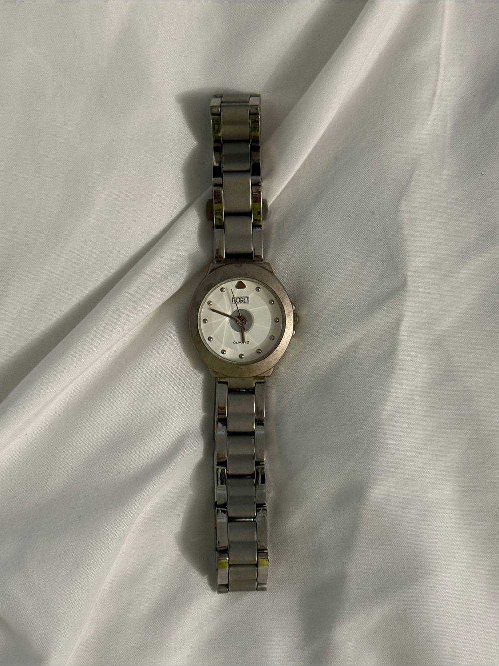 Roget Quartz Women's Silver Watch Bracelet Accessory